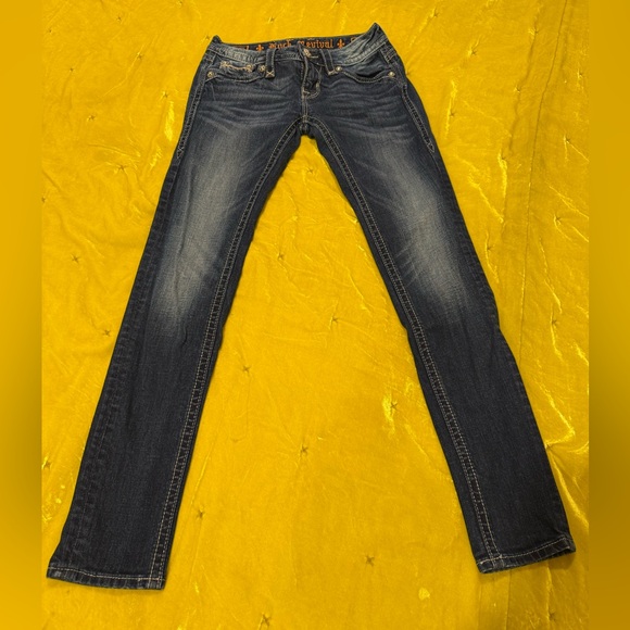Rock Revival Vickey Jeans - Picture 2 of 4